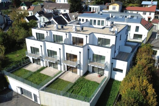 LEBENSQUALITÄT MIT AUSSICHT - EXKLUSIVES TOWNHAUS AUF EIGENGRUND IN WEIDLING – NATURNAHES WOHNEN MIT STIL plNdI9kDrh0d7ibGCQl5Y