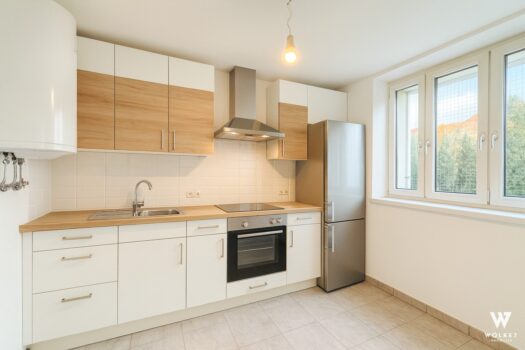 Charmante Wohnung mit Blick auf die Kirche – generalsanierte Anlage in Toplage von Simmering tL69ogq5FeHxxzvaZVlMv