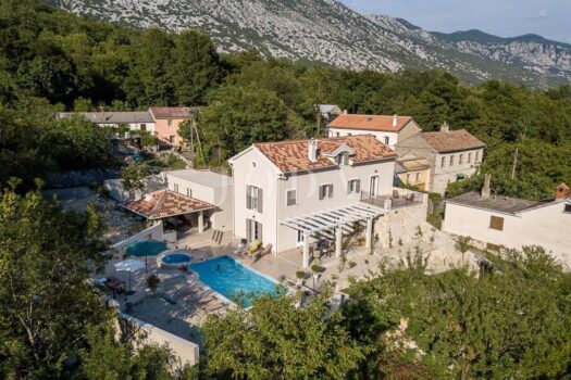 1565127175 img 20190725 wa0002