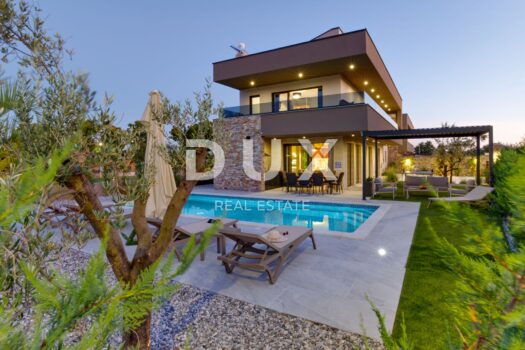 1732120127 villabavigo ext