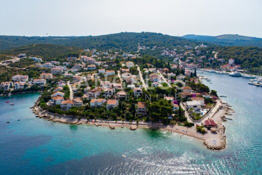 1757665080 300624 splitphotoagency 0004