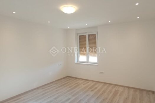 1761129145 stan pula slika 261343732