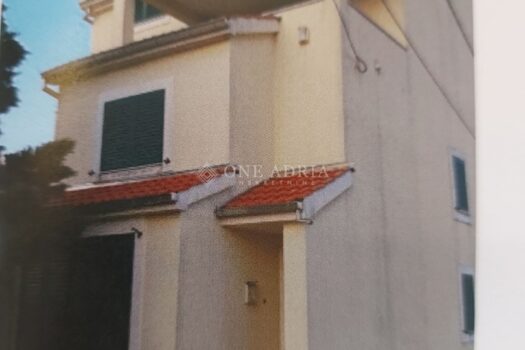 1761213377 otok krk 883950