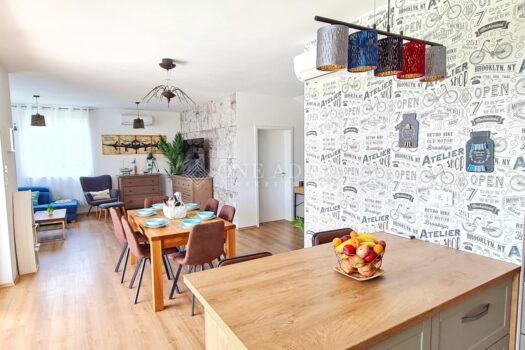 1761564777 kuca bazenom puli slika 244135801