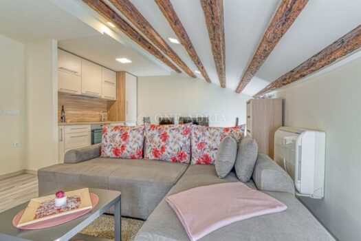 1761642502 stan porecu prvi red mora slika 241726456