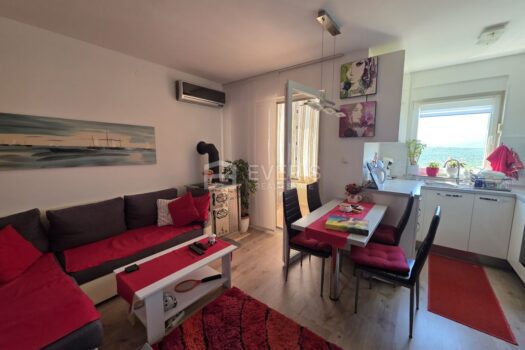 1761650876 20250808 131050 1