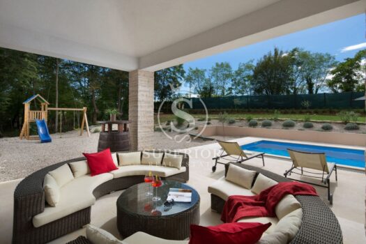 1761908435 2135fd9d 67f5 45eb 826a bfa292d880aa