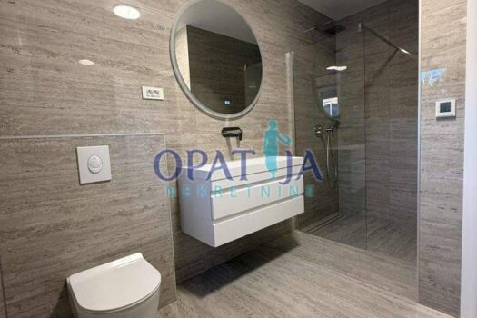 1761997397 mladen eg13