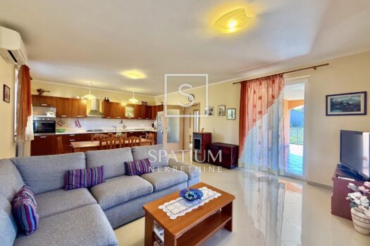 1762250338 fullsizerender 43