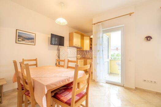 1762344685 kuca baska 132