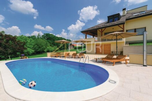 1762356251 prodaja kuca s bazenom zagreb 17