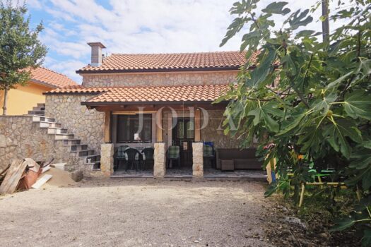 1762779121 1389267095 617775 0