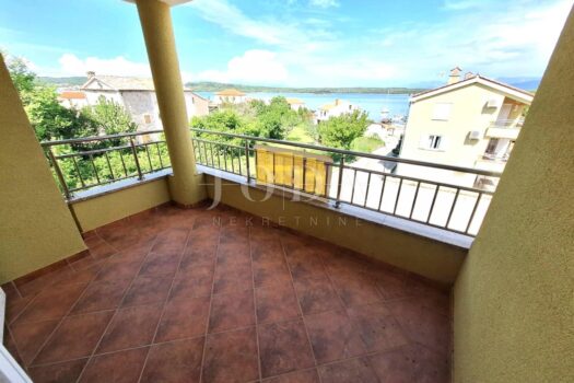 1762781453 1615983660 620596 0