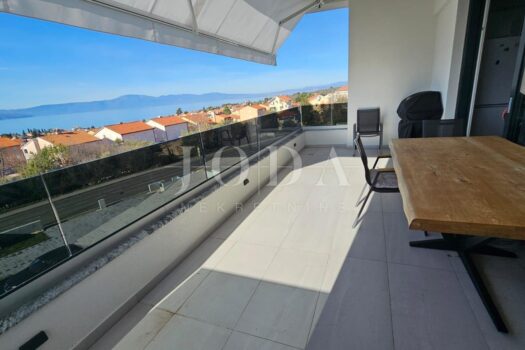 1762783529 575388290 559190 0