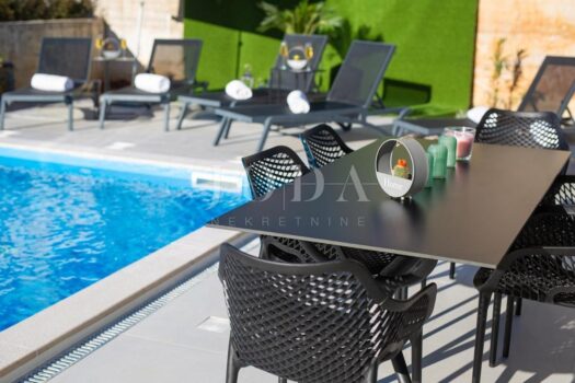 1762783808 1269585629 557975 0