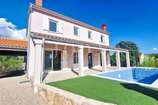 1762785640 1953707808 524655 0