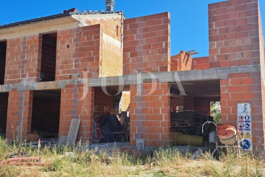 1762790134 133450439 429977 0