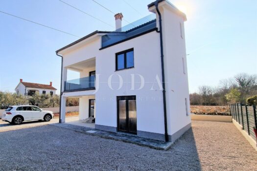 1762796408 54184046 388042 0