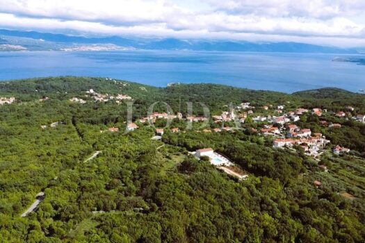 1762801856 193168144 320057 0