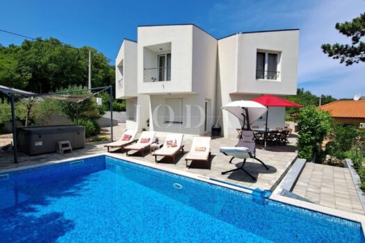 1762802826 139617862 620605 0