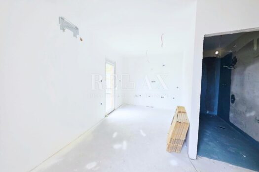 1763113281 crikvenica stan s velikom terasom parking 8