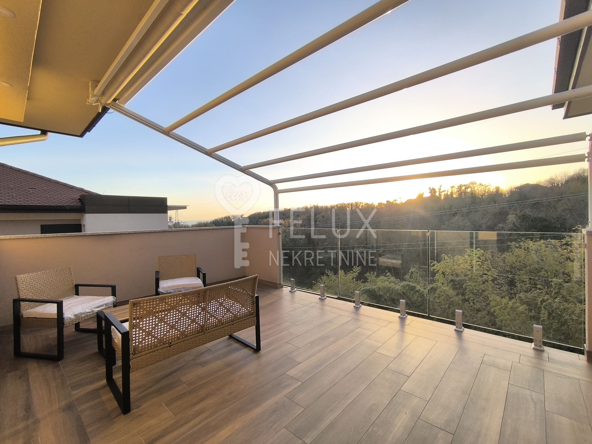 1763376958 img 20251114 155120