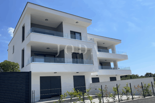 1763409307 1342295278 418011 0