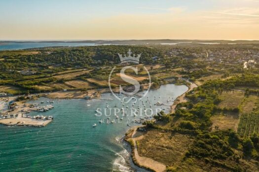 1763570852 liznjan 1 1