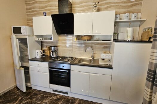 1763589598 1760010260 fazana kuca centar pogled more dva stana 7 1