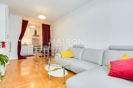 1763658081 dsc 2898lrenfuse