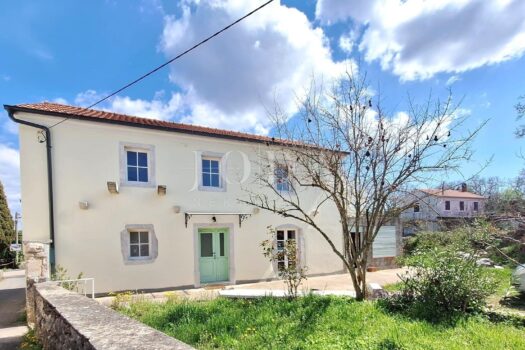 1763743861 2086258676 421214 0