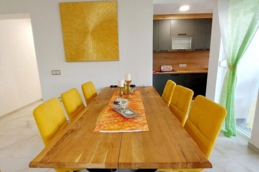 1764062509 1753963516 1558975017 610356 4