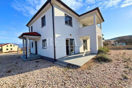 1764066438 otok krk vrbnik samostojeca kuca 31