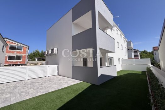 1764358414 img 5222 2