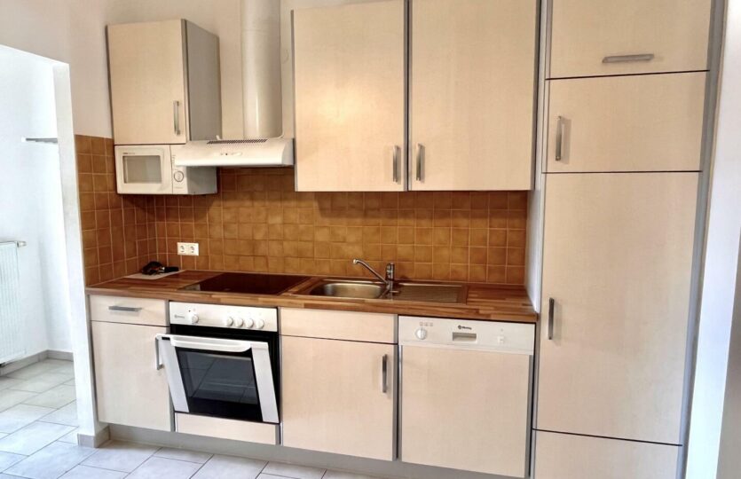 möblierte Küche - inkl. aller E-Geräte