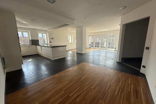 20251014_114442649_iOS