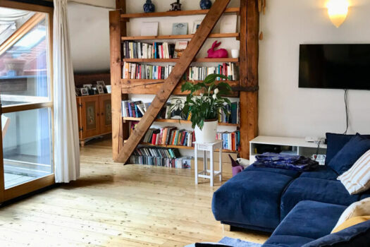 Wohnzimmer mit Loggia