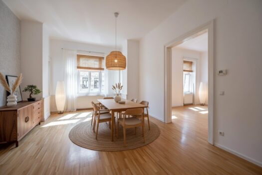 * NEW * Fantastic 4-Room Apartment in a Prestigious Period Building! Prime Location! 1EdiqtjJzLRG3fDmacIuvH