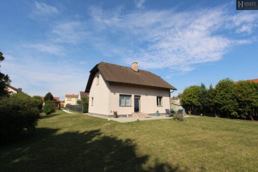 1ExUpOuJfilOSamJ9OaxbG 1