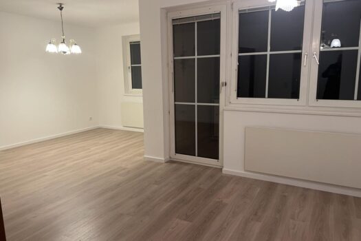 1FpFI4Q1zU00Rg6QJJ4r4V