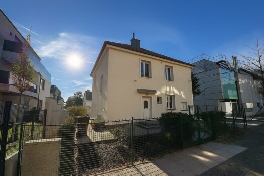 Comfortable Family Home with Plenty of Space and a Garden 1PBK8fE8YBVVOK0jLbbQZM