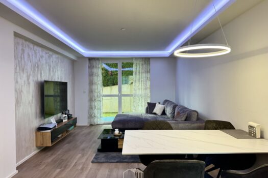 EIGENGARTEN: Modernisierte 2-Zimmer-Wohnung mit Tiefgarage und großem Kellerabteil 1xT53szKfE7hvl4SZ5HAWL