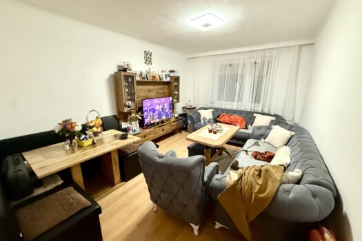 Ruhige 2-Zimmer-Wohnung im Innenhof – befristet vermietet & gepflegt in 1110 Wien Wohnzimmer