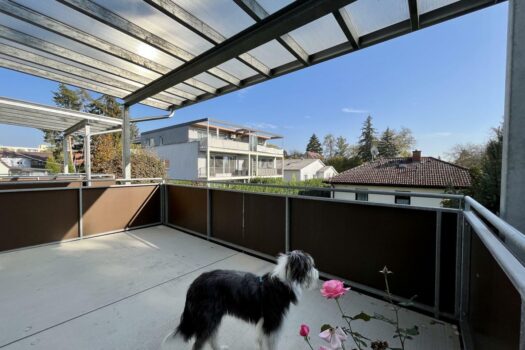 Große Balkonterrasse