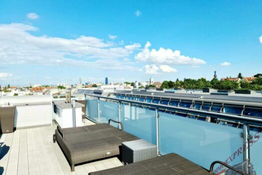 Wohnungs- Paket mit Garten, Garage, Sauna und Swimmingpool! 4 Wohnungen stilvoll renoviert! IMG-20210626-WA0010