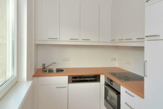 Kuechenbereich moebliert