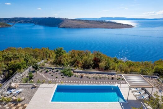 Wunderschöne Villa mit spektakulärem Meerblick 25jcZxhPLop46ppJd0T40A