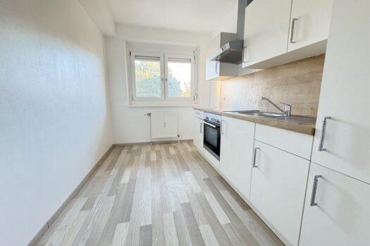 29FYAnFQPg0OvBEBLmypR