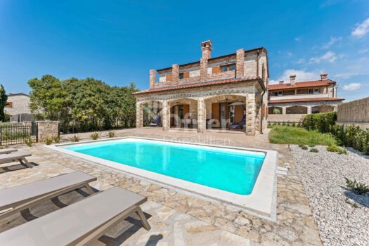 Istrien, Svetvinčenat, Steinhaus mit Pool 2FdjsF06CMaA8PYG3DRetH