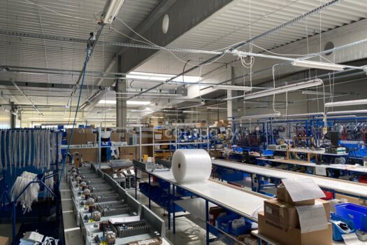 2grxMKmi49uoA54V0CAaFx